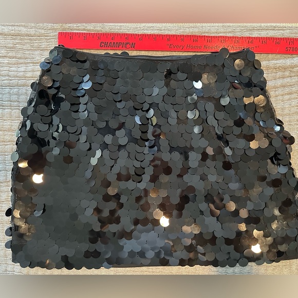 VICI: Spencer Paillette Sequin Mini Skirt - Picture 4 of 6
